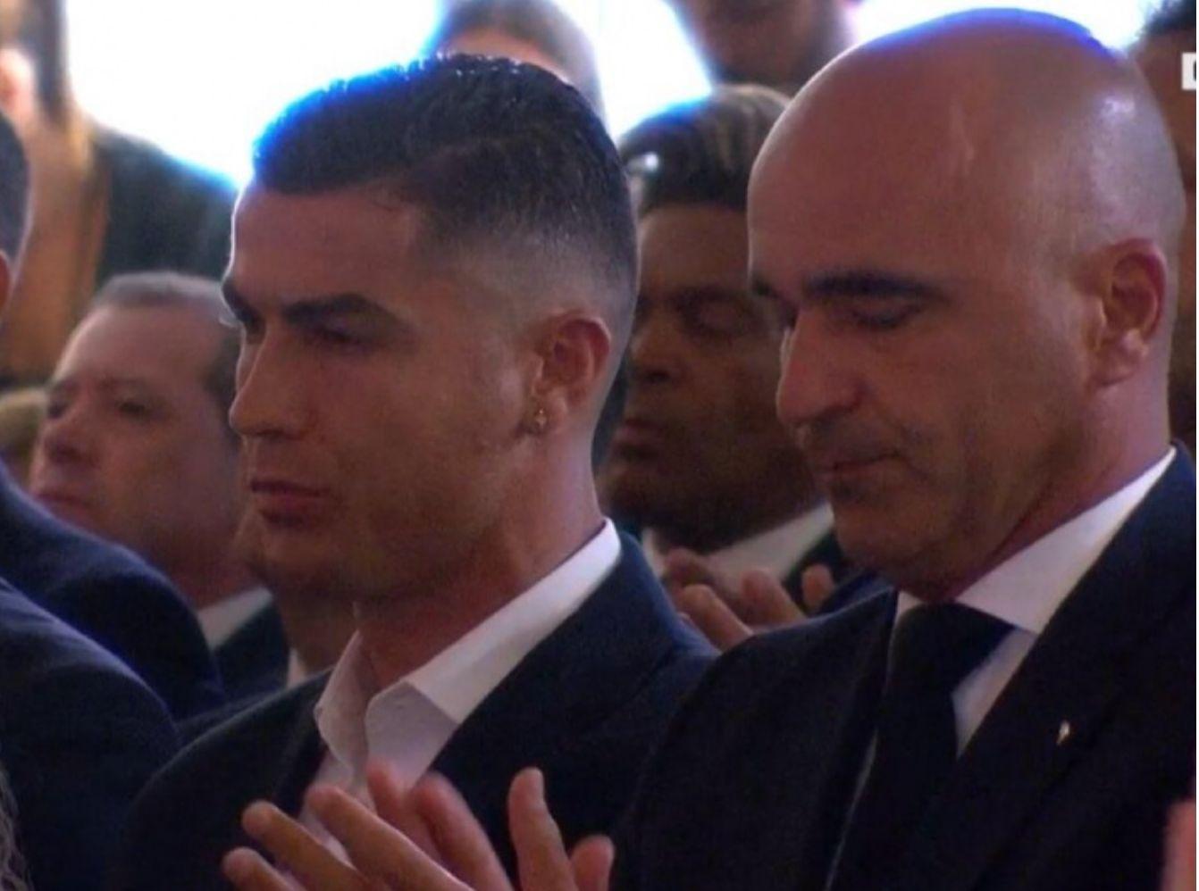 开云APP-缺席若塔葬礼！C罗弥补遗憾：参加若塔纪念仪式 慰问家人+献奖杯